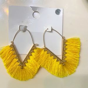 Beautiful yellow earrings . Brand new !